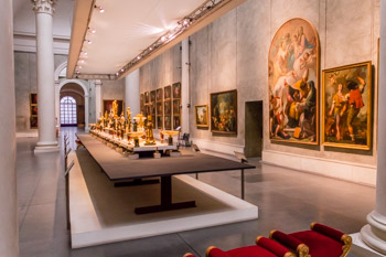 Национальная Галерея внутри Дворца Пилота, Парма, Италия