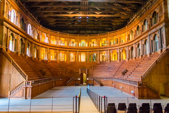 Teatr Farnese wewnątrz Pałacu Pilotta, Parma, Włochy