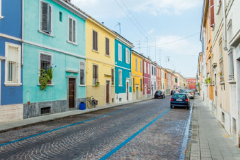 Calle de la Salud (Via della Salute), Parma, Italia